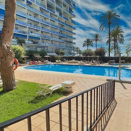 Skol 205a With Sea And Pool Views *