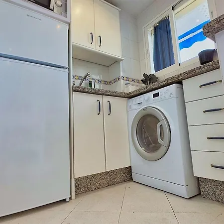 Skol 205a With Sea And Pool Views