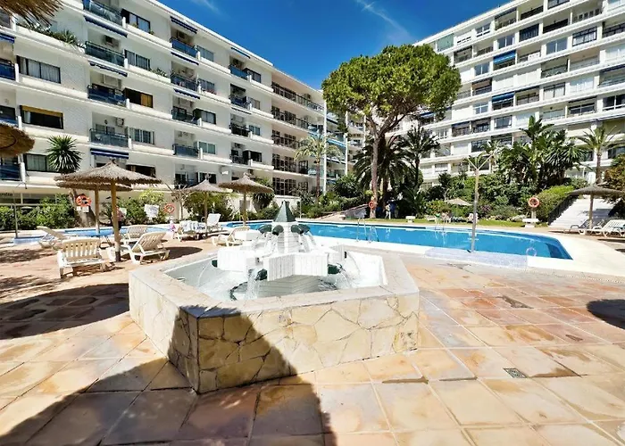 Skol 205a With Sea And Pool Views *