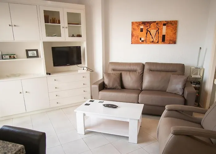 Skol 205a With Sea And Pool Views *